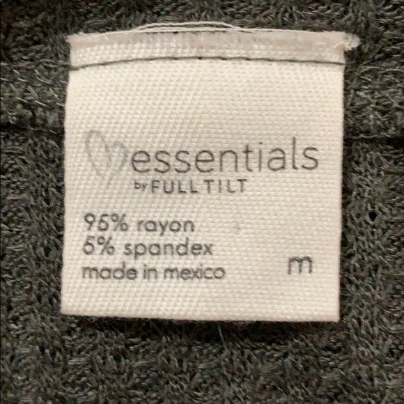 Essentials long sleeve crop top - Picture 3 of 3